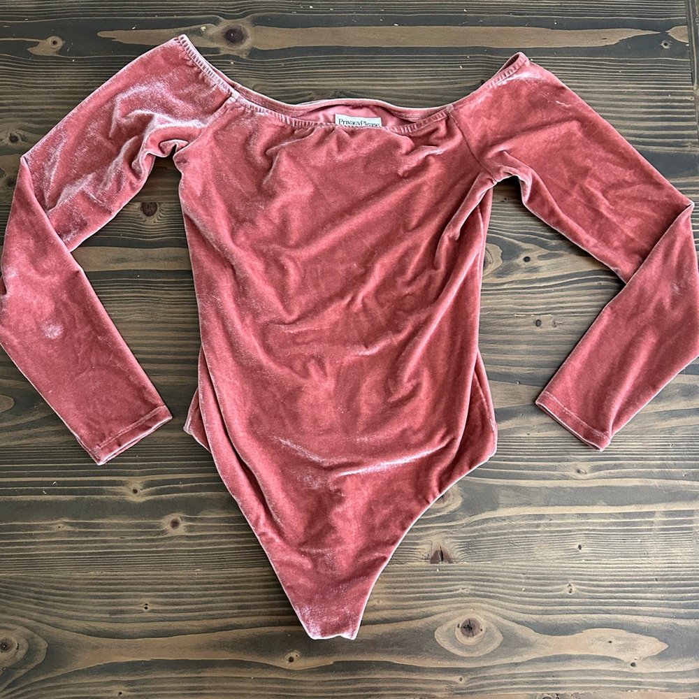 Women’s Privacy Please Pink Velvet Off-Shoulder Thong Bodysuit Size S NWOT
